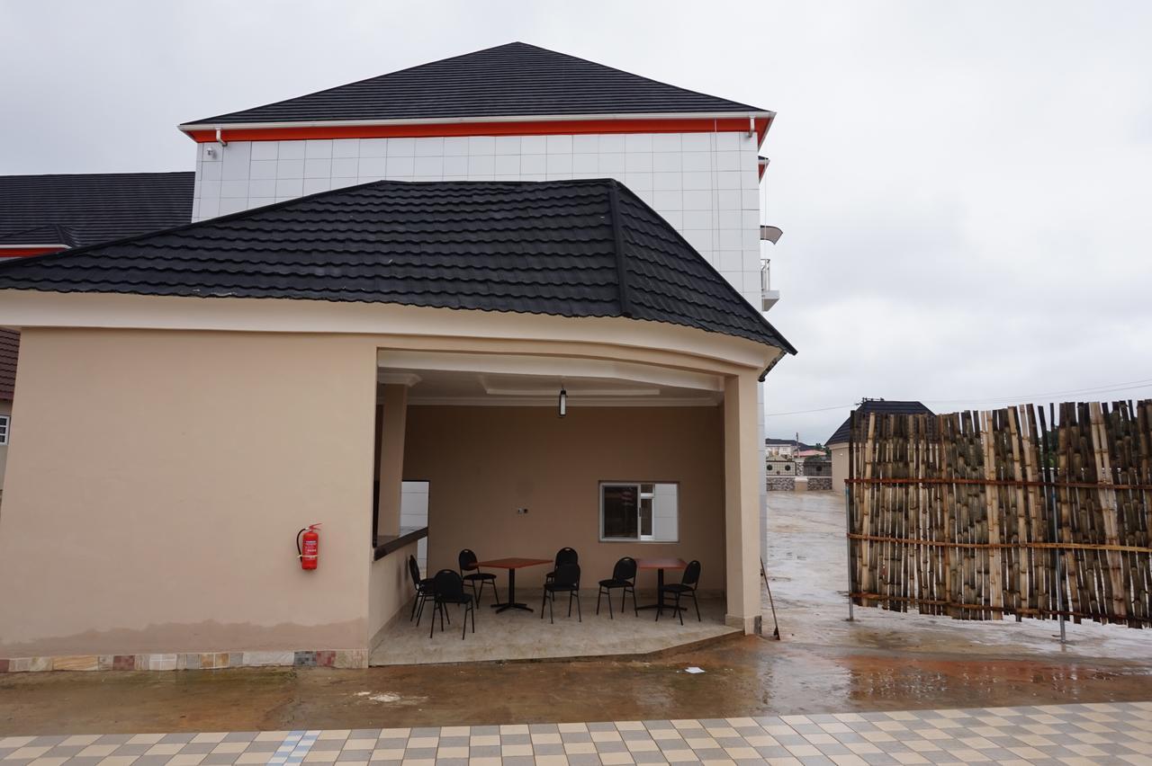 Aenon Suites Oshogbo エクステリア 写真