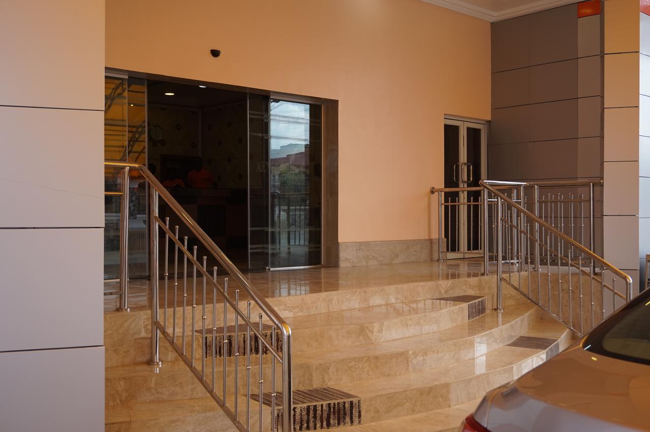 Aenon Suites Oshogbo エクステリア 写真