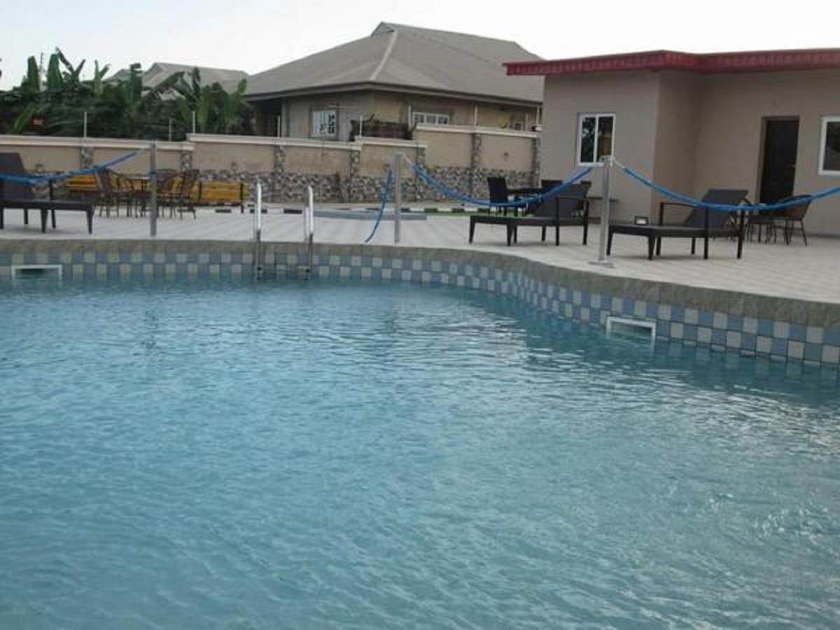 Aenon Suites Oshogbo エクステリア 写真