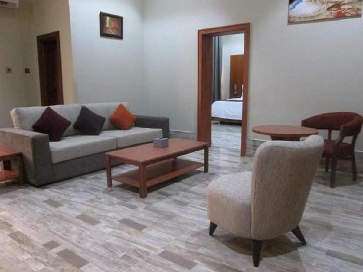 Aenon Suites Oshogbo エクステリア 写真